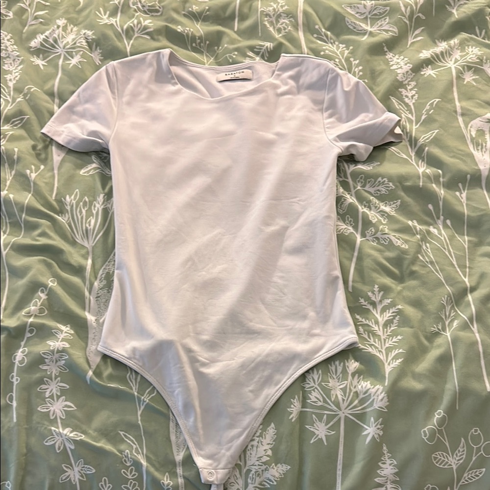 Babaton White Short Sleeve Scoop Neck Bodysuit